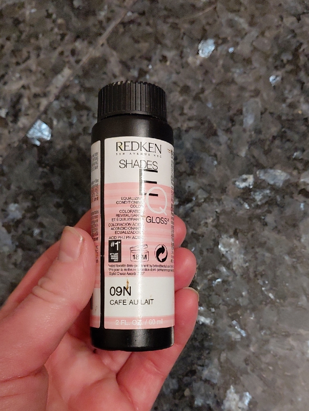 Redken Shades EQ Gloss 09N Cafe Au Lait -Neutral Beige